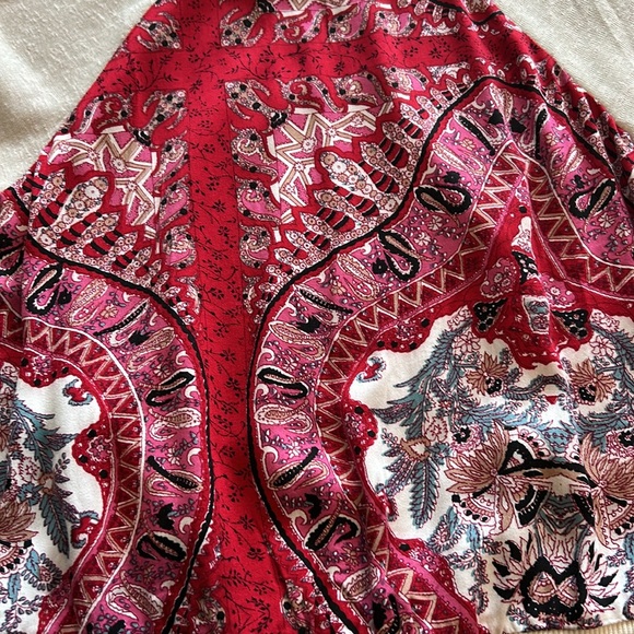 Patterned Raglan Sleeve Sweatshirt - Picture 2 of 4